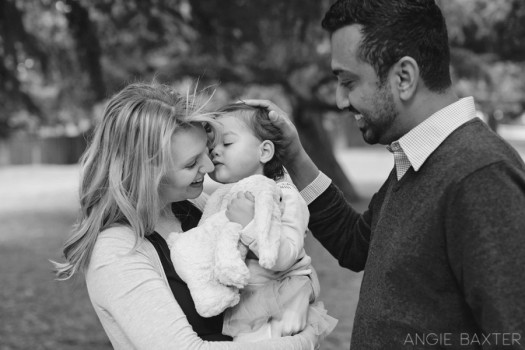 Lisa, Chad & Vienna – Baby Photography Melbourne